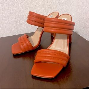 Steve Madden Women's Tahani Heel Sandal - Rust color
